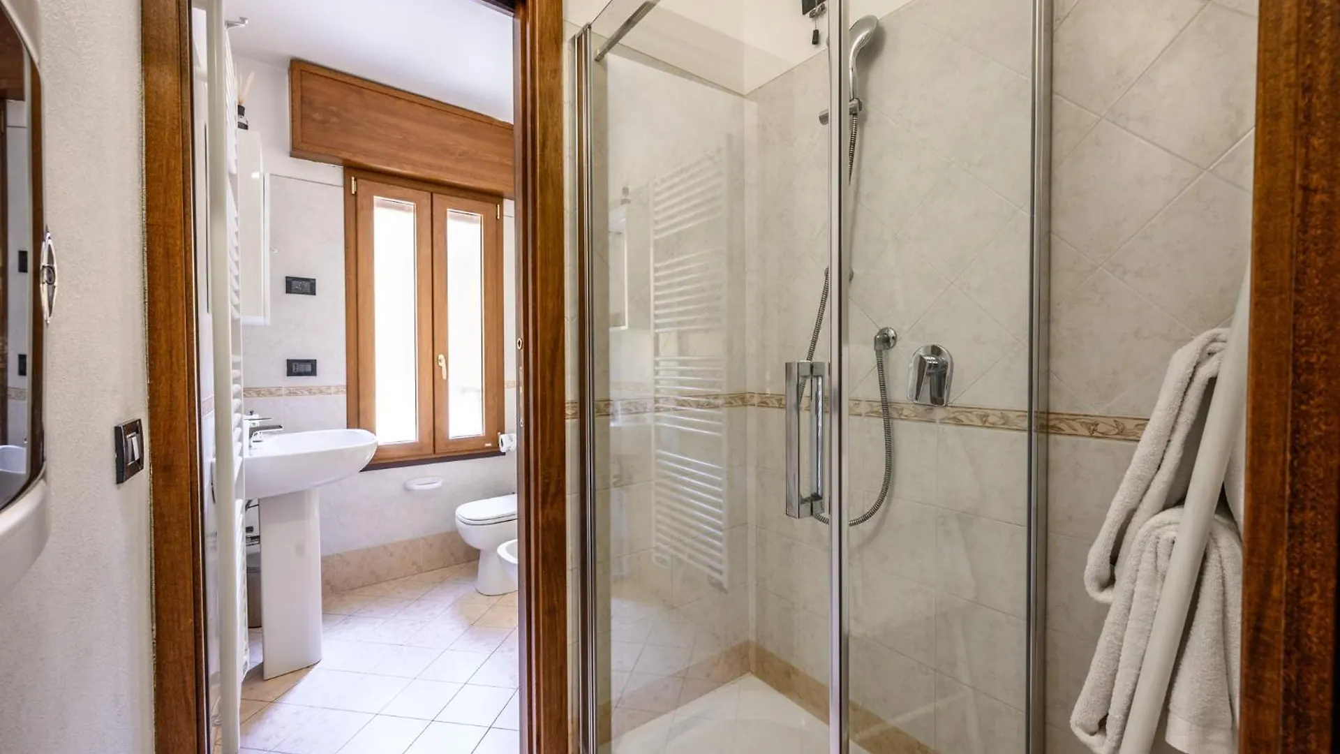 Apartment Emilia Studios 6 Modena Italy
