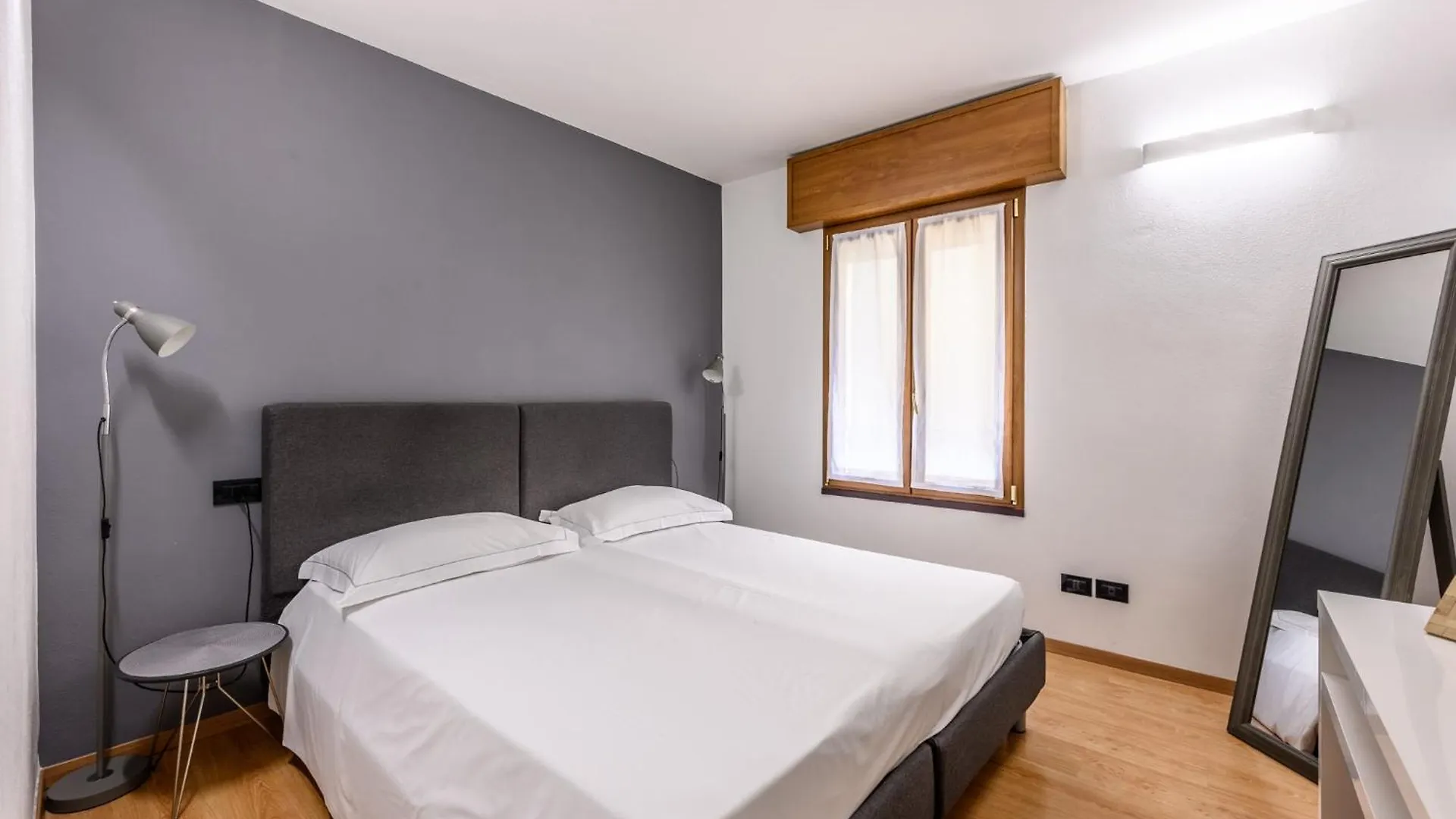 Emilia Studios 6 Modena